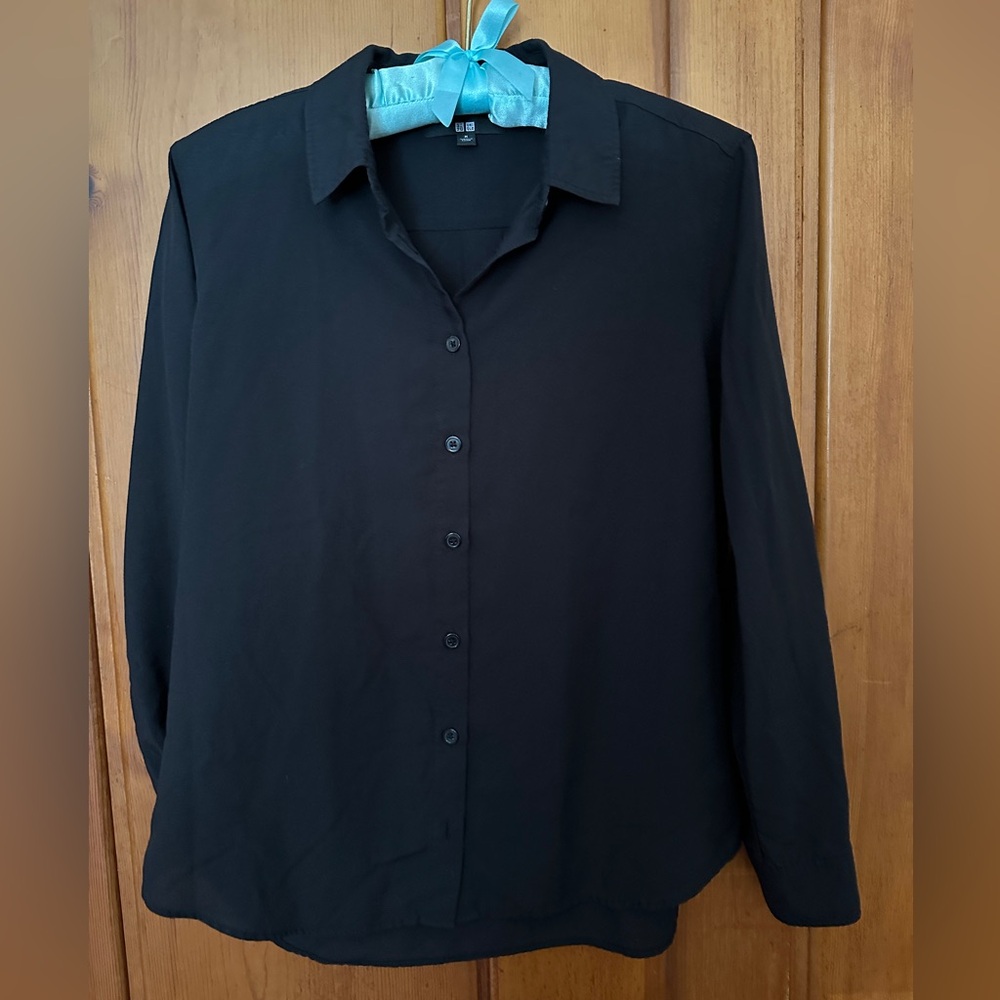 Uniqlo Black Button-Up Shirt